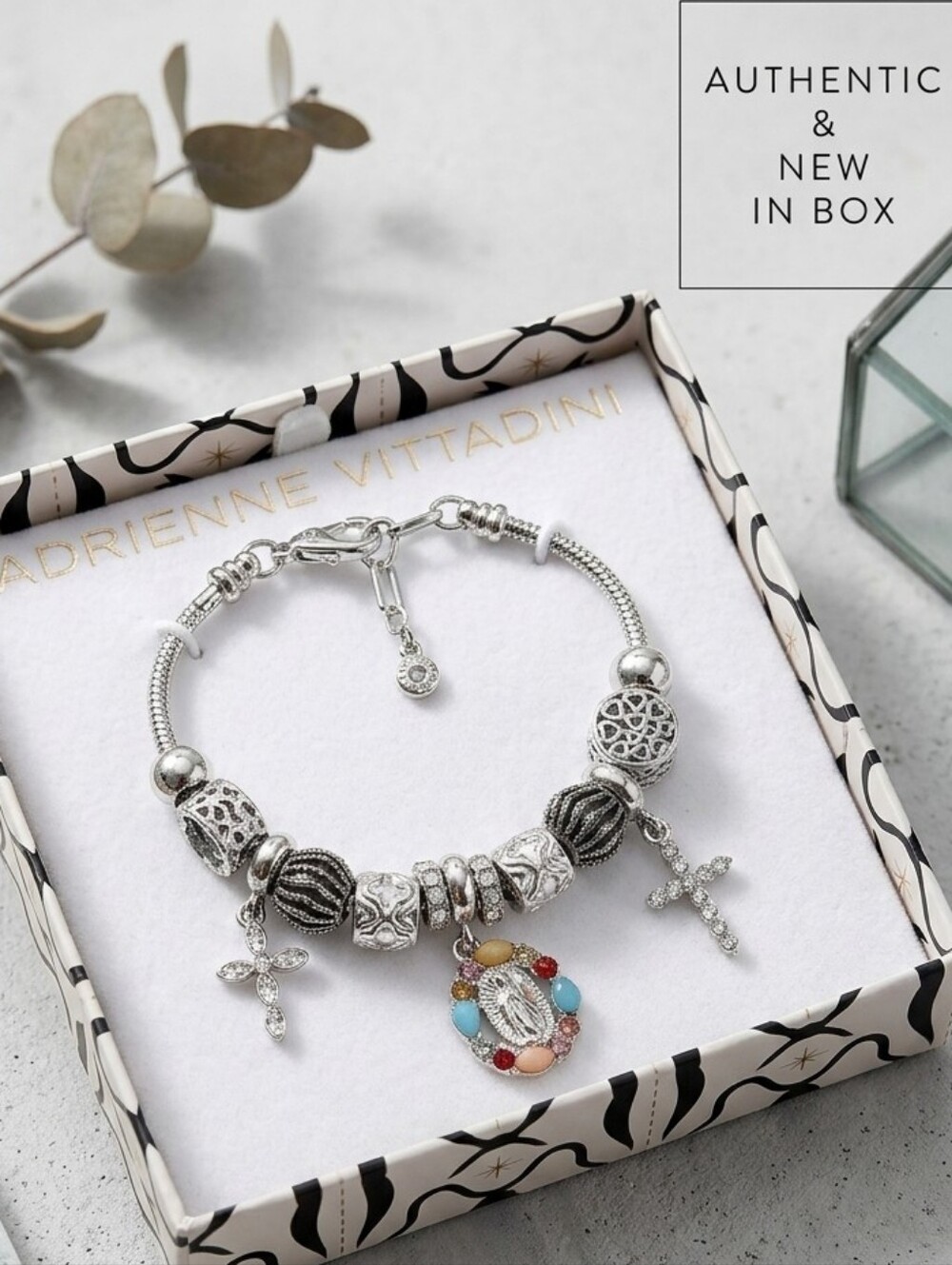 NWT Adrienne Vittadini Religious Charm Bracelet – Silver Tone, Cross